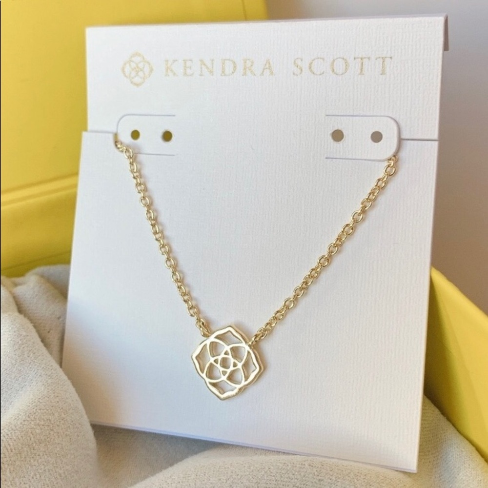 Kendra Scott Decklyn Necklace